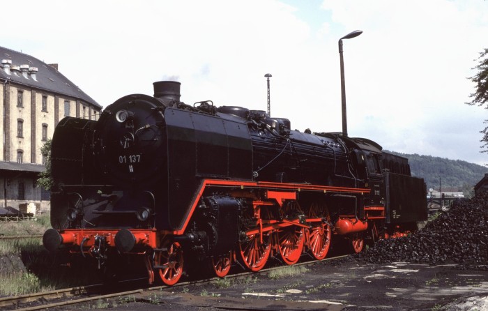 01&nbsp;137 + 03&nbsp;001 in Löbau, 19.06.1982