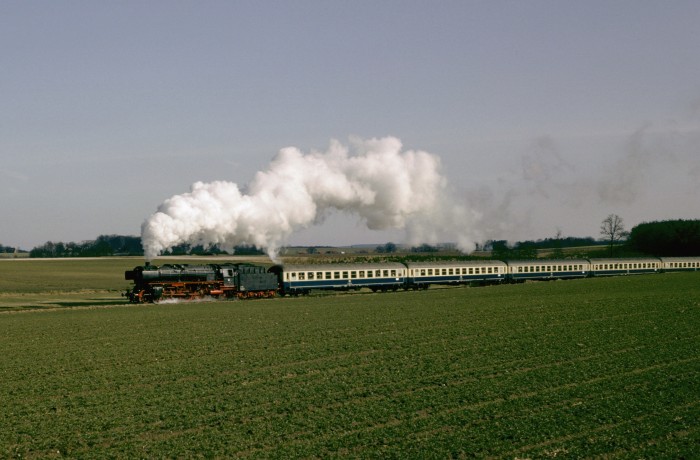 01&nbsp;150 Sonderzug Celle->Bergen auf der OHE, bei Dohnsen, 12.03.1983