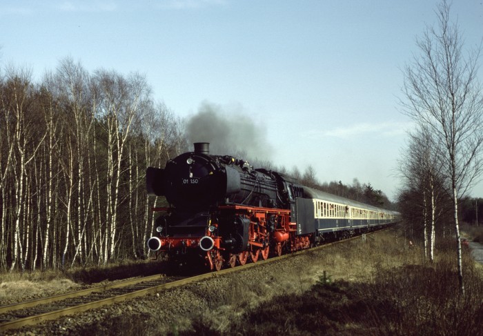 01&nbsp;150 Sonderzug Celle->Bergen auf der OHE, östlich von Scheuen, 12.03.1983