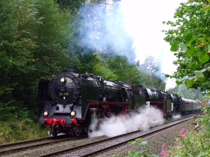 01&nbsp;118 + 01&nbsp;509 + 01&nbsp;533 vor dem letzten Pendelzug auf der Schiefen Ebene des Tages (es schiebt 38&nbsp;1301) bei km&nbsp;80,7 um 15:15h am 20.09.2014