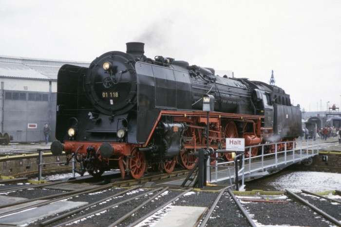 01&nbsp;118 im Bw Arnstadt, am 27.01.2007