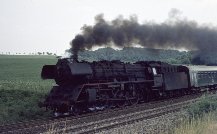 03 2030 mit D 924 bei Gröbern, 13.07.1976