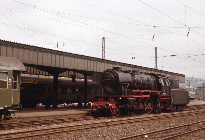 023&nbsp;076 im Hbf Saarbrücken, 15.05.1975