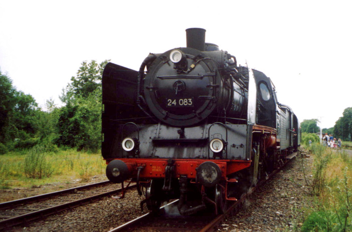 24&nbsp;083 in Derneburg, im Juli 2001