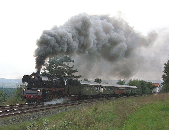 35&nbsp;1097 erklimmt die Schiefe Ebene allein mit Sonderzug nach Schwarzenberg (Erzgebirge), um 17:37h am 20.09.2008