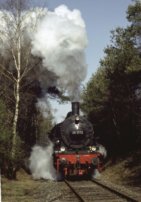 38&nbsp;1772 Zug nach Harsefeld, hinter Buxtehude, am 18.03.1984