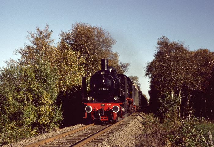 38&nbsp;1772 mit Zug Buxtehude->Harsefeld, am 12.10.1986