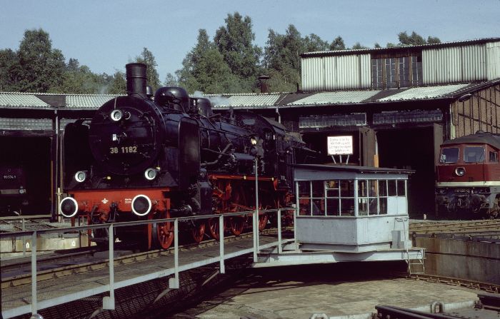 38&nbsp;1182 im Bw Adorf, am 10.09.1983
