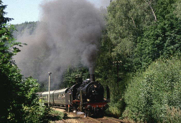 38&nbsp;1182 Abfahrt in Schwarzburg, am 10.08.1997
