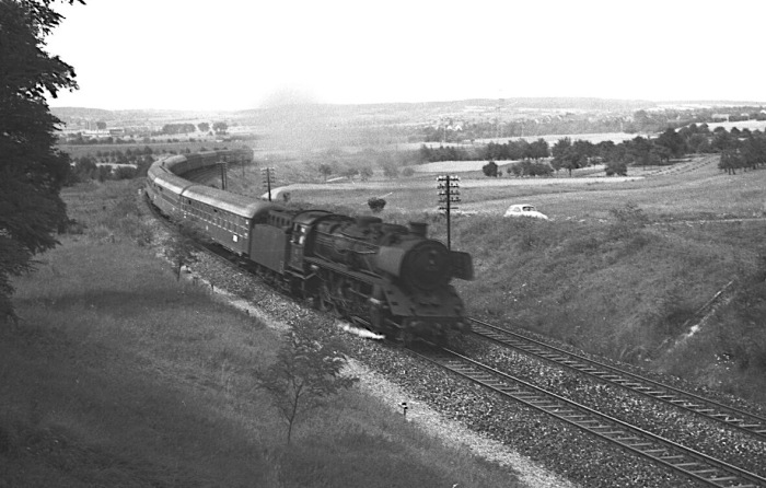 39&nbsp;149 mit D&nbsp;919 Richtung Stuttgart bei Nufringen, Juli 1966