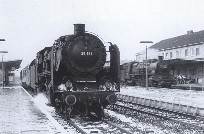 39&nbsp;161 mit P&nbsp;1567 in Euskirchen, am 24.02.1962
