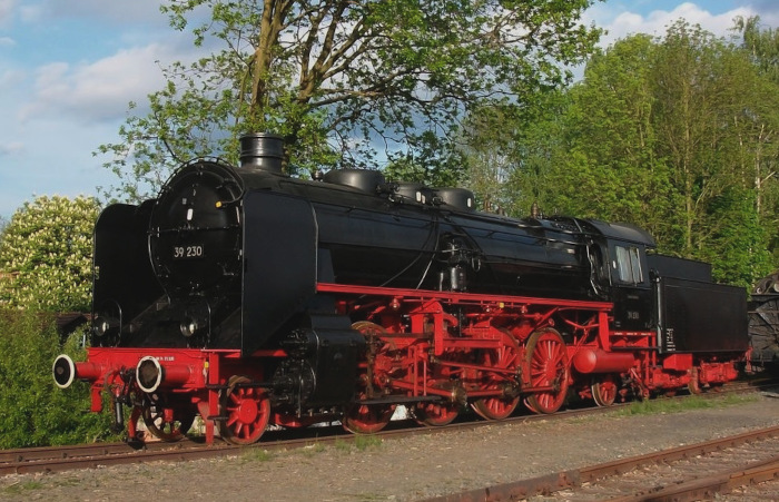 39&nbsp;230 im Außengelände des DDM in Neuenmarkt-Wirsberg am im Mai 2010
