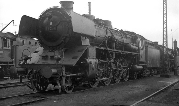39&nbsp;231 im Bahnbetriebswerk Stuttgart (Hbf), im Jahr 1966
