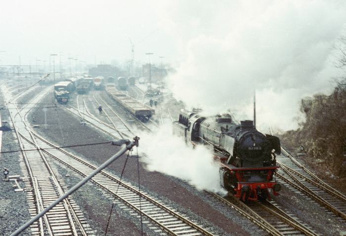 042&nbsp;018 rangiert im Gbf Rheine, am 18.03.1975