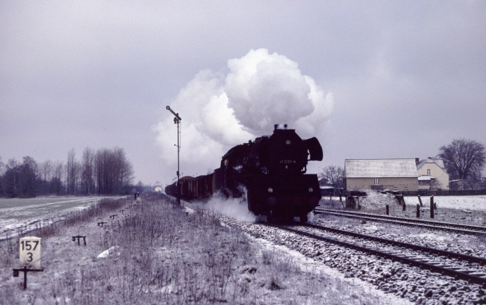 41&nbsp;1231 mit Dg&nbsp;53760 bei Miesterhorst, 29.03.1983