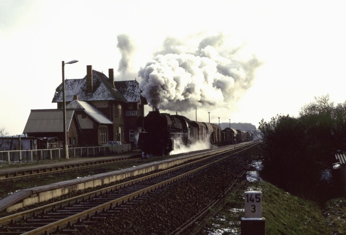 41&nbsp;1148 mit Ng&nbsp;62730 Ausfahrt Solpke, 29.03.1983