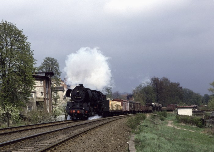 41&nbsp;1125 mit Ng&nbsp;66473 bei Rudolstadt, 01.05.1982