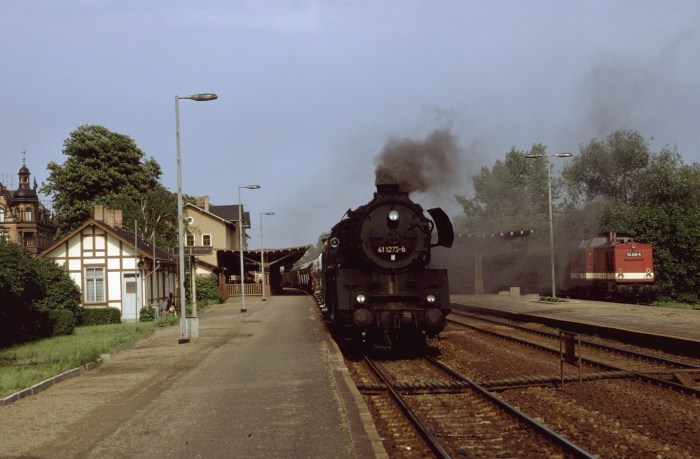 41&nbsp;1273 mit Dg in Rudolstadt Pbf, 30.05.1985