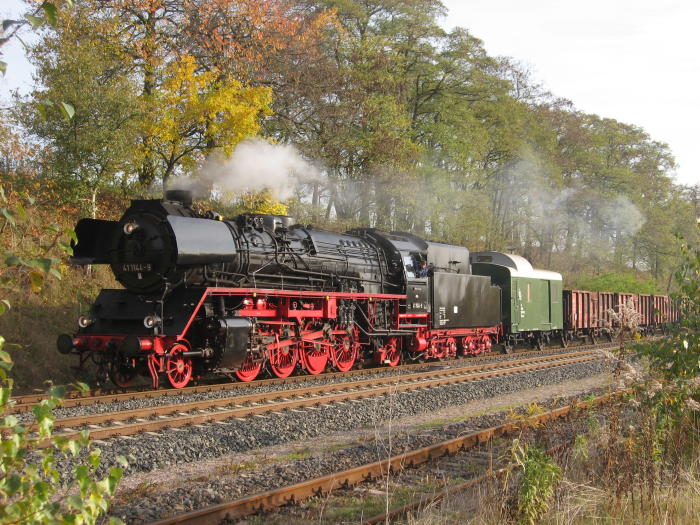 41&nbsp;1144  mit Lg Richtung Eisenach einfahrend in Marksuhl für eine Kreuzung, um 15:00h am 01.11.2008