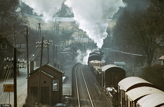 044&nbsp;085 mit Dg 53842 bei Ertinghausen, 22.03.1976
