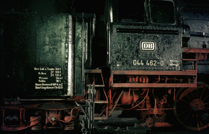 044&nbsp;462 Im Lokschuppen Bw Ottbergen, am 23.03.1976