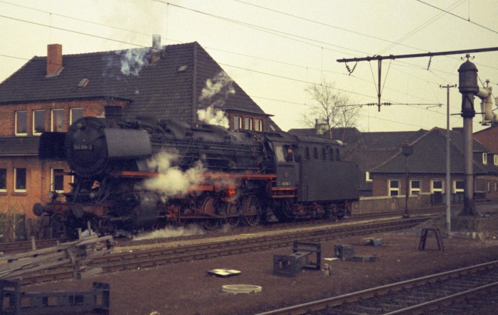 043&nbsp;094 im Bahnhof Rheine, am 22.03.1975