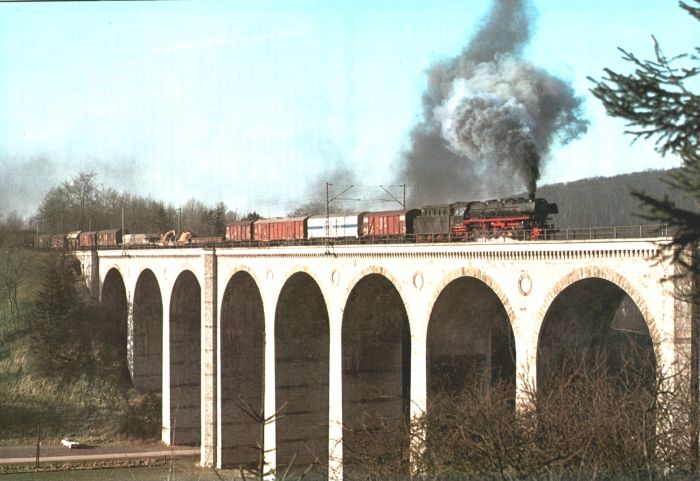 043&nbsp;167 auf Viadukt bei Neuenbeken, Januar 1971