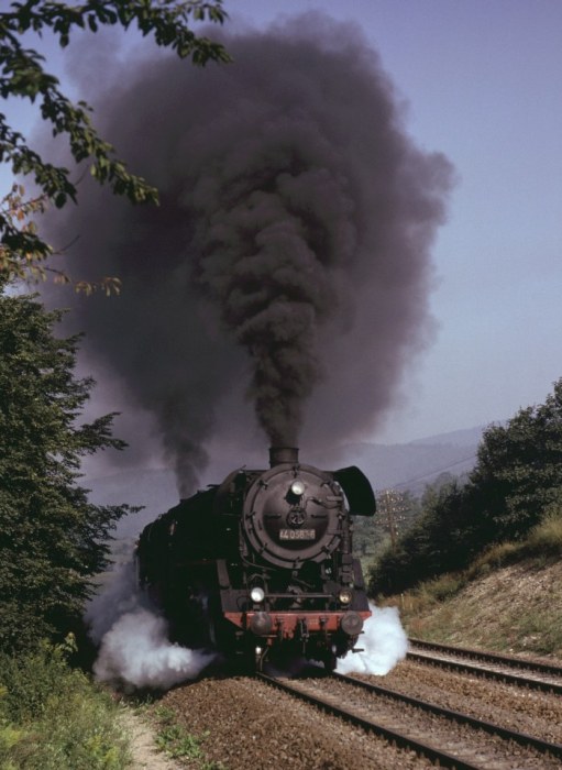 44&nbsp;0567 + 44&nbsp;0231 schwere Übergabe nach U-Born, am 27.08.1980