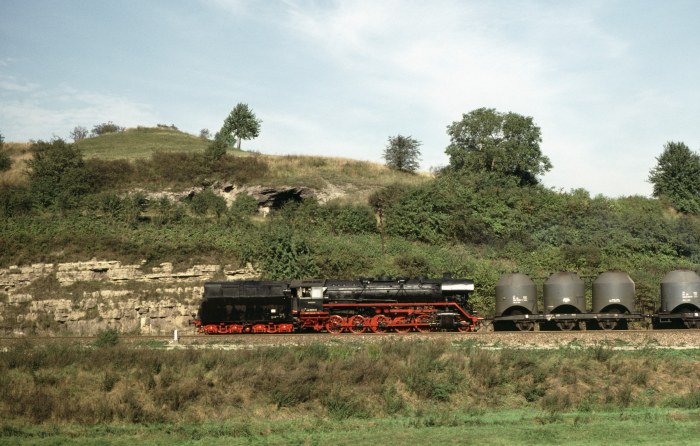44&nbsp;0231&nbsp;Tv mit Übergabe abwärts, bei Unterwellenborn, 04.10.1980
