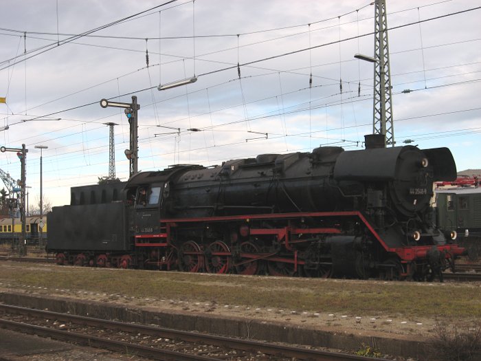 44&nbsp;2546 Umsetzen im Bahnhof Nördlingen, am 23.11.2009