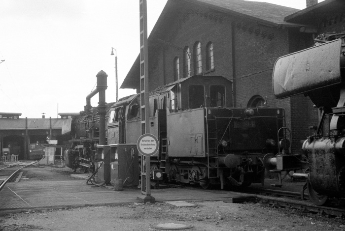 051&nbsp;761 im Bw Uelzen, am 23.05.1974