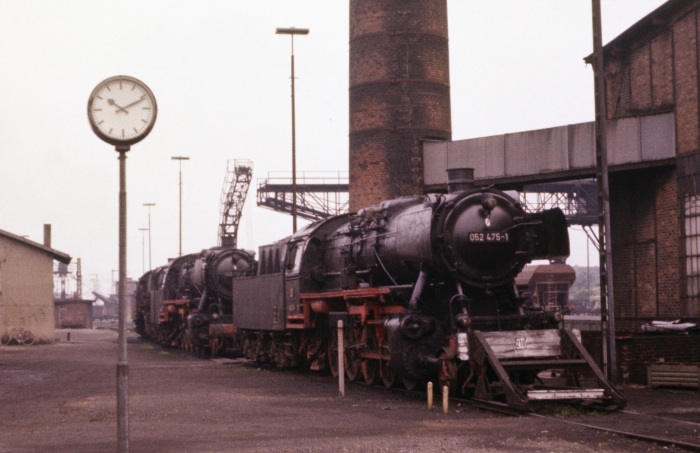 052&nbsp;475 im Bw Lehrte, am 24.06.1975