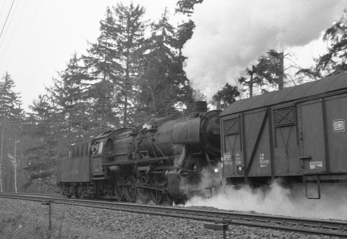 050&nbsp;580&nbsp;Tv mit Ng&nbsp;67128 hinter Goslar, um 17:45h am 25.03.1976