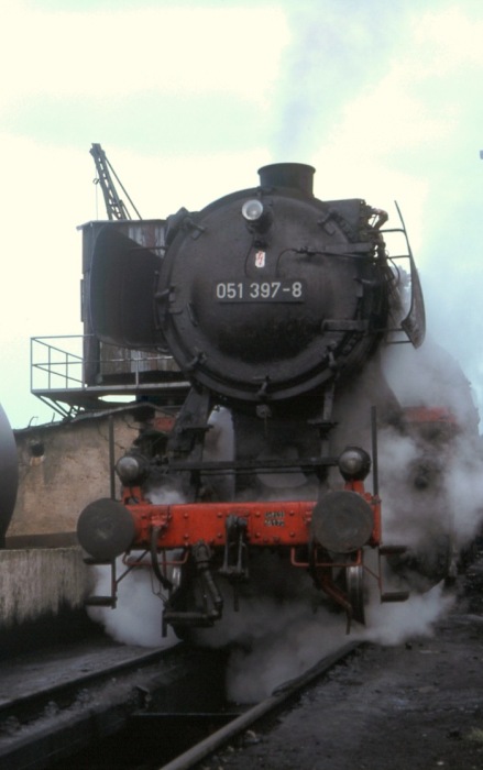051&nbsp;397 im Bw Herzberg, fotografiert im Mai 1976