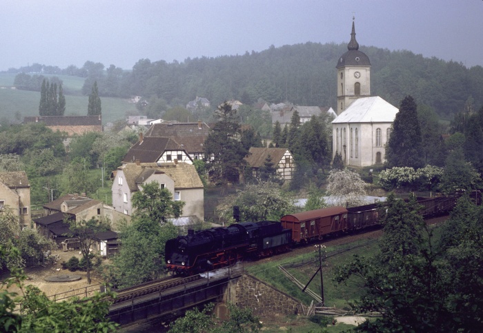 50&nbsp;1002 mit Ng&nbsp;61345 bei Niederstriegis, 16.05.1983