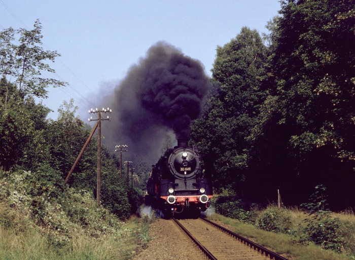 50&nbsp;849 mit Sonderzug vor Auberach, am 10.09.1989