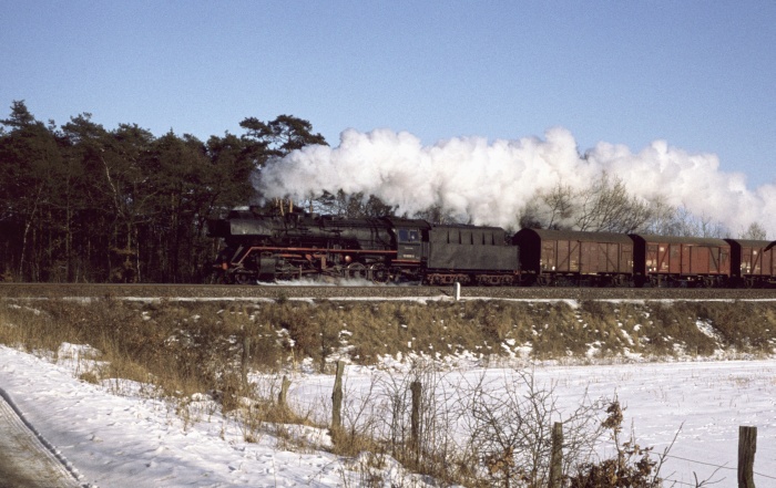 50&nbsp;0008 mit Dg ->Ludwigslust, hinter Karstädt, 20.02.1978