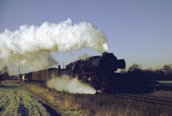 50&nbsp;3696 mit Gz ->Hagenow/L hinter Boizenburg, 01.12.1983