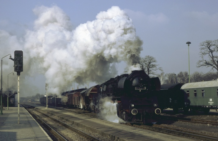 50&nbsp;3624 mit Ng&nbsp;61851 Ausfahrt Grabow, 18.02.1984