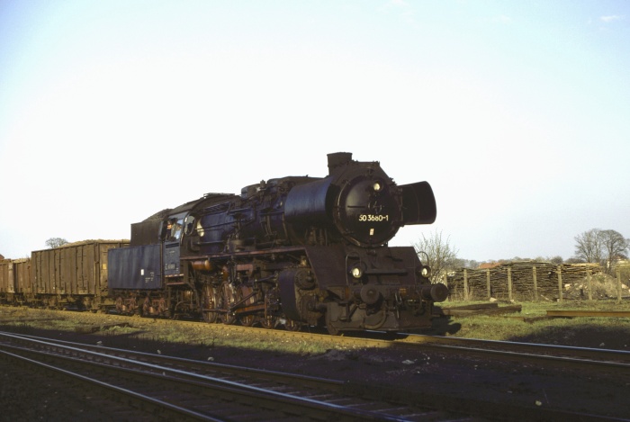 50&nbsp;3680 mit Ng&nbsp;63848 vor Parchim, 18.04.1984
