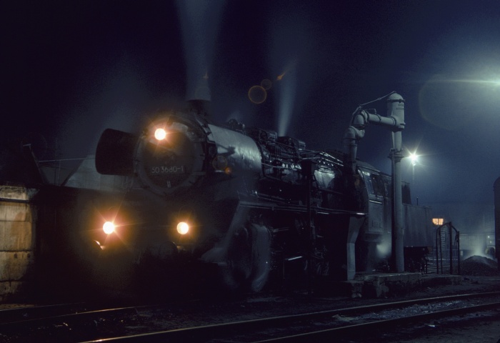 50&nbsp;3680 abends im Bw Parchim, 18.04.1984