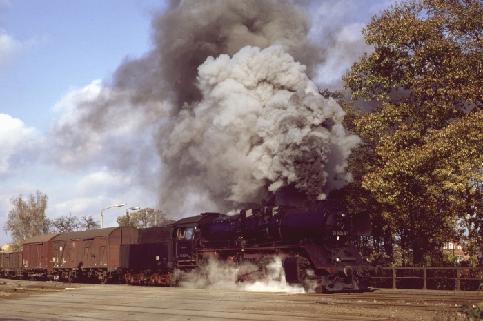 50&nbsp;3624 mit Ng&nbsp;61851 Ausfahrt Ludwigslust, 27.10.1984