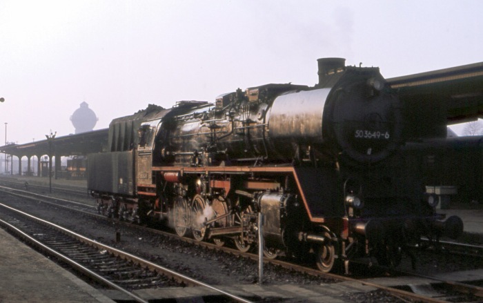 50&nbsp;3649 im Bahnhof Halberstadt, im März 1979