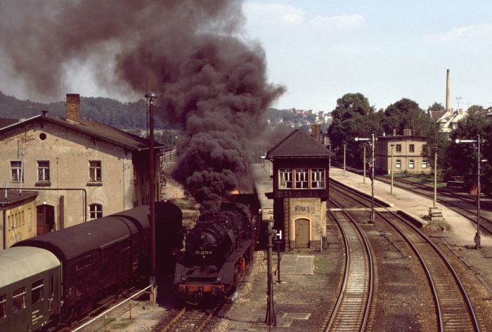 50&nbsp;3673 mit Güterzug Richtung Döbeln Ausfahrt Nossen, 21.08.1978