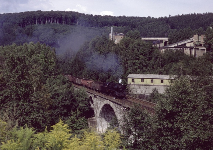 50&nbsp;3543 mit Gz Zwickau->Aue vor Schlema, 28.08.1982