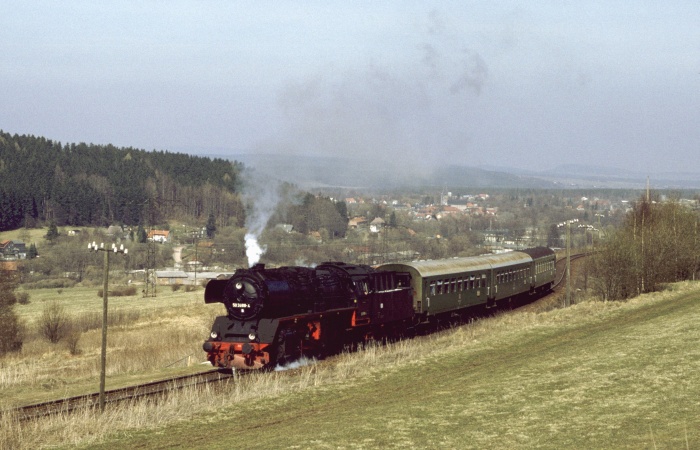 50&nbsp;3688 mit N&nbsp;14787 vor Möhrenbach, am 23.03.1995