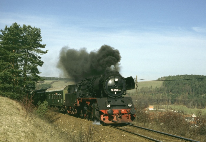 50&nbsp;3688 mit N&nbsp;14719  hinter Angelroda, 24.03.1995