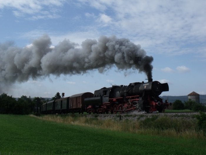 52&nbsp;7409 vor Zug Korntal->Weissach hinter dem Haltepunkt Korntal- Gymnasium, um 9:08h am 03.07.2011
