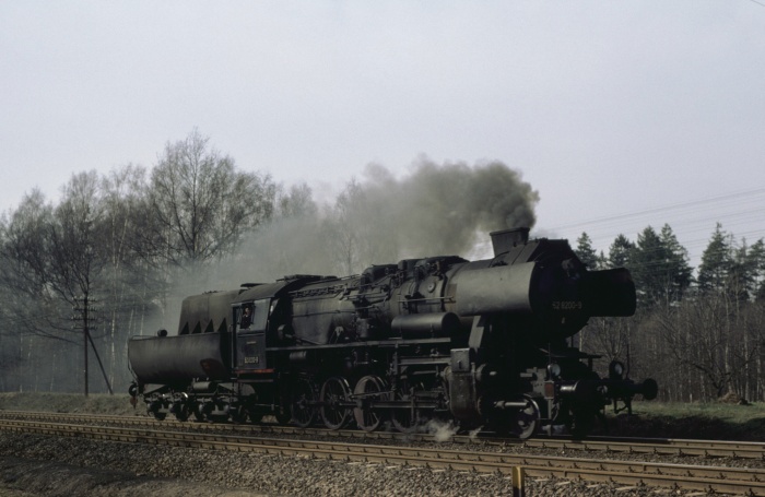 52&nbsp;8200 Lz ->Bischofswerda, vor Großharthau, 17.03.1977
