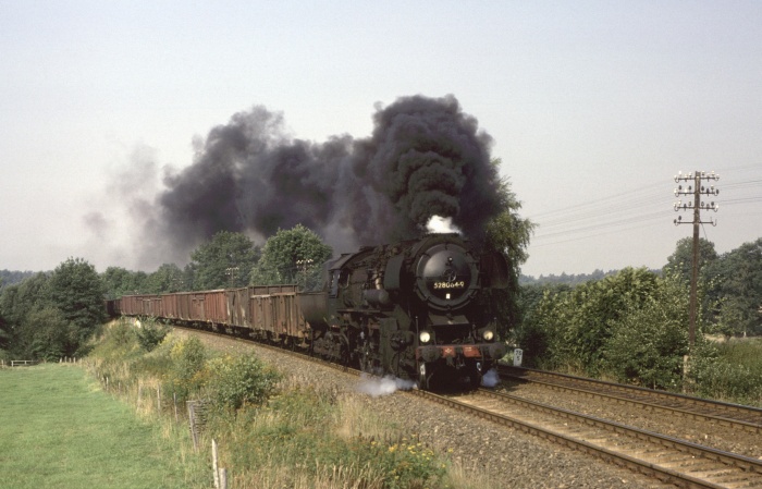 52 8064 mit Lgo&nbsp;49511 bei Seeligstadt, am 31.08.1982